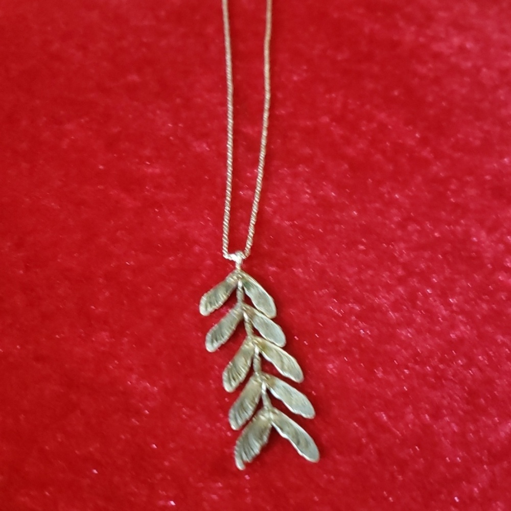 GOLD FILLED NECKLACE